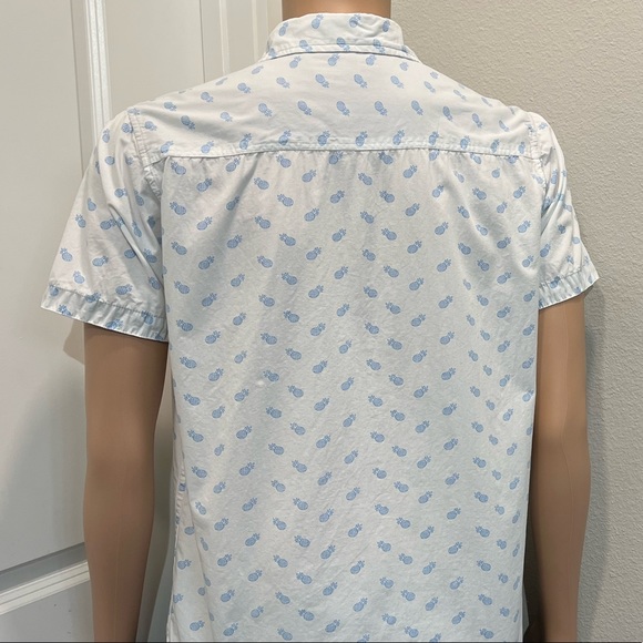 Airwalk Pineapple Print Casual Short Sleeve Button-Up - Picture 11 of 11